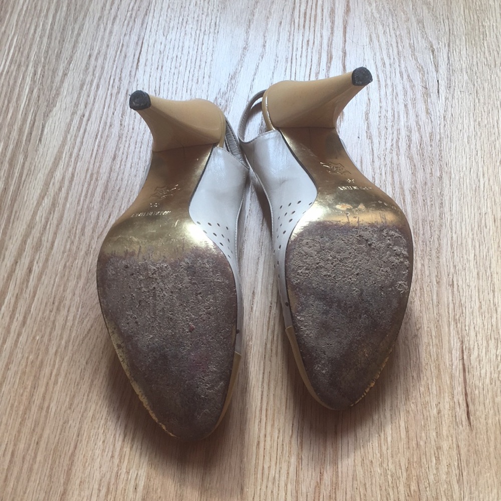 Beige Pumps - image 4